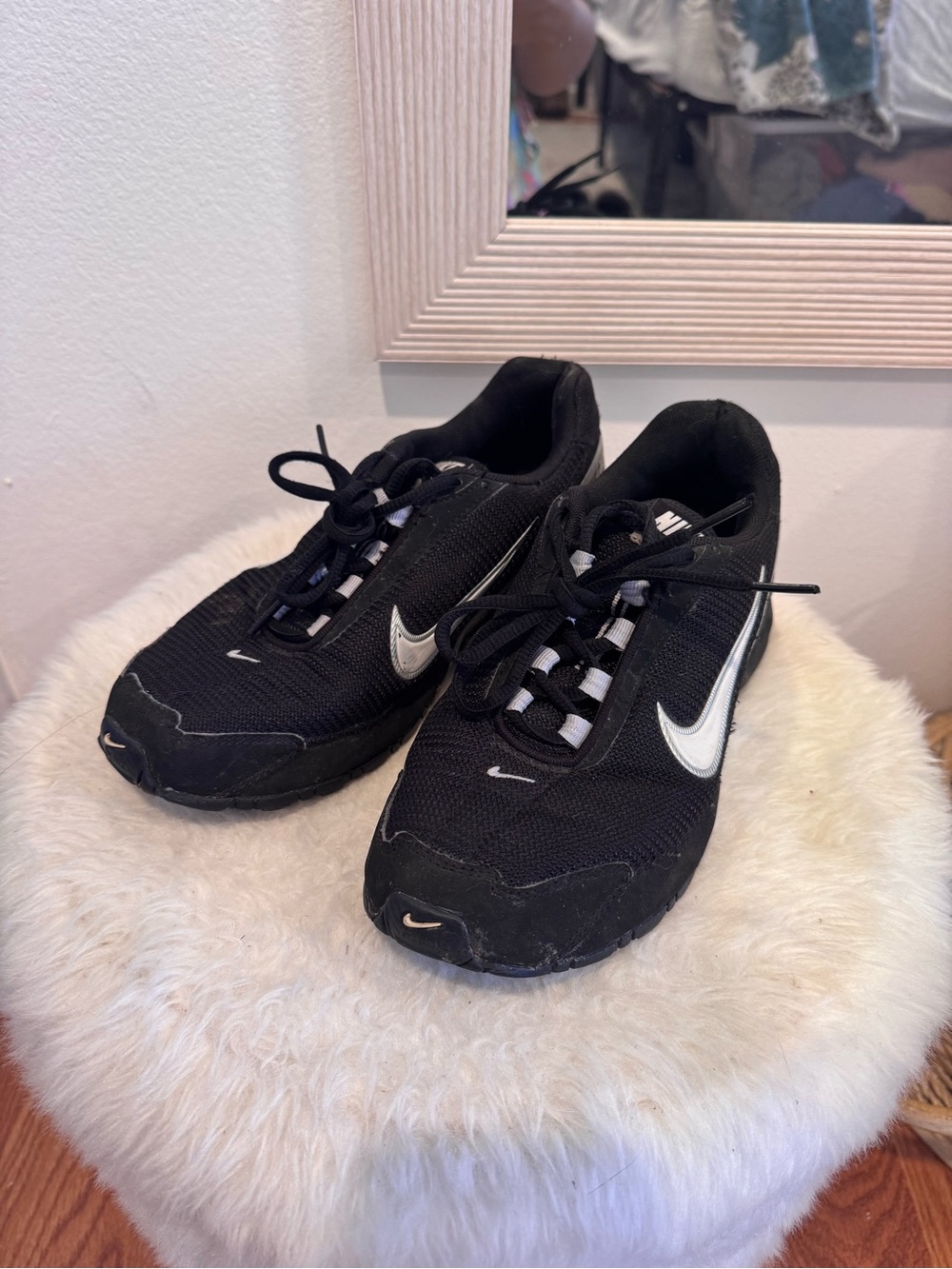 Nike Air Max Running Shoes View 2